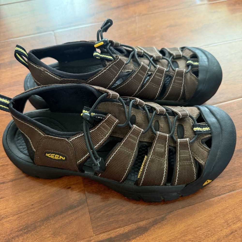 KEEN Men's Newport Leather Sandal Size 9 Brown Comfort Hiking Outdoor